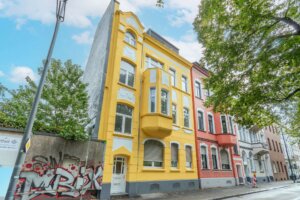 „Mitten in Krefeld, mitten im Leben – großzügige Wohnung mit Charakter, Charme & Erkerbonus!“